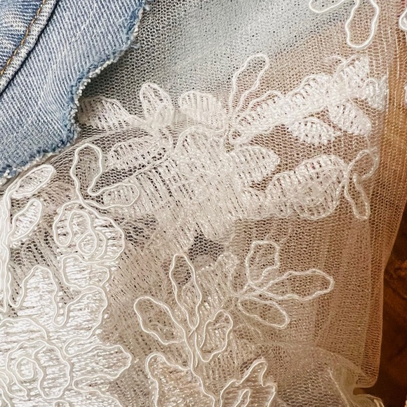 DAVI & DANI Denim Jacket with Lace Detail - Picture 8 of 9